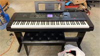 Yamaha Portable Grand DGX-650 Electric Piano