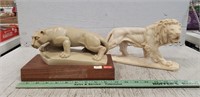 2 Figurines (Composite/Resin Material)