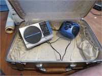 Vintage American Tourister Suitcase w/2 Radios