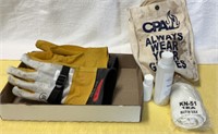 Sz 0-10 1/2 Class O Gloves and sm first aid kit