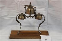 CONESTOGA TRIPLE HORSE BELL