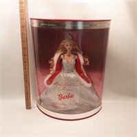 2001 Barbie in box
