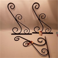 Wrought iron corner bracket