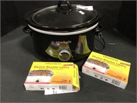 Electric Crockpot, w/ Liners. Working at time of