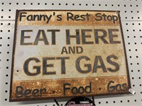 METAL ONE SIDED FANNYS REST STOP SIGN