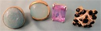 Q - LOT OF 4 VINTAGE COSTUME JEWELRY RINGS (Z34)
