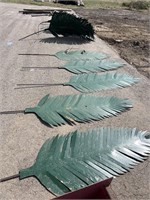 (12) Metal palm Leaf's 82-57"