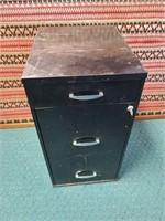 Locking File Cabinet with Key