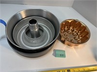 Aluminum Baking Pans Lot