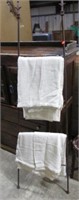 BLANKET / TOWEL RACK