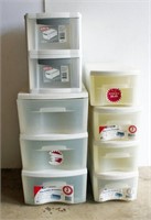 (9) Plastic Storage Containers