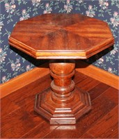 Octagon Pedestal Table 17"H