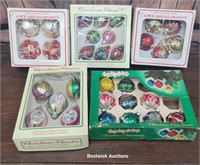 5 boxes glass Christmas ornaments - bottom right