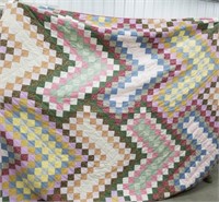 Beautiful hand quilted quilt - Aprx 84" wide
