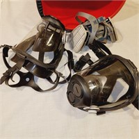 3 Respirator Masks & Mop Bucket - Honeywell +