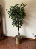 ARTIFICIAL TREE IN PLANTER APPROX 72"
