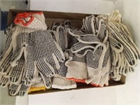 TRAY OF WORK GLOVES