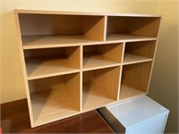 WOODEN CUBICLE STYLE ORGANIZER