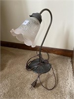 PORTABLE DESK LAMP WITH FLORAL GLASS SHADE