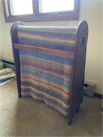 WOODEN HEART QUILT RACK WITH RAINBOW AFGHAN