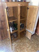 WOODEN CUPBOARD AND CONTENTS