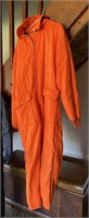 ORANGE NYLON HUNTING SUIT APPEARS TO BE SIZE LARGE