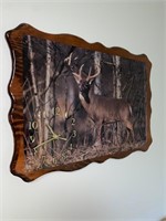 BATTERY OPERATED LAQUORED WOOD DEER CLOCK
