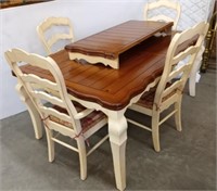 PINE TOP TABLE AND 4 RUSH BOTTOM CHAIRS