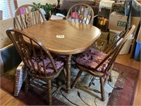 Square / Rectangular Kitchen Table w/ 4 Chairs