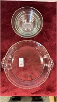 Pyrex Pie Plate Bakeware with other Glassware