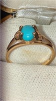 10k gold ring with cabochon