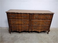 Vintage 6 Drawer Dresser