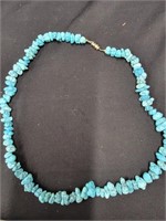 Turquoise necklace approximately 100 pieces look