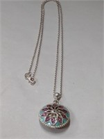 Sterling Silver necklace stamped 925 with pendant