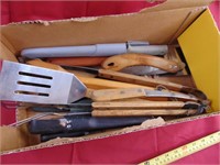 Lot of bbq tools, knifes, etc