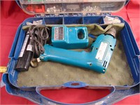 Makita drill with charger.   untested, batteries