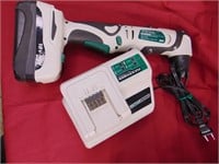 Right angle battery drill with charger