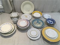 Large Lot Misc Glassware / Bowls / Plates Etc