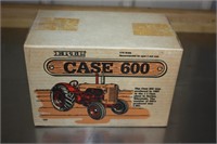 1/16 scale Case 600 (in box)