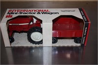 1/32 scale IHC mini Tractor & Wagon (in box)