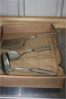 1930 Dependable Market Spoon, Pary Hardware