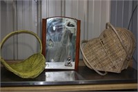 Vintage Medicine cabinet& 2 baskets