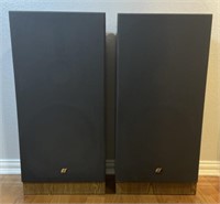 Pair of Vintage Sansui S-61U Home Speakers