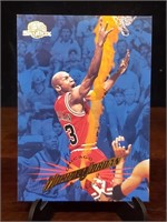 1995 Michael Jordan Premium NBA Card by SKYBOX