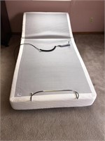 Craftmatic bed *needs mattress as shown