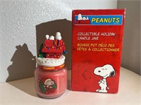Peanuts Collectible Holiday Jar Candle