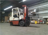 Nissan Enduro 40 Warehouse Forklift