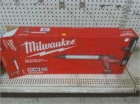 NEW- Milwaukee adhesive gun kit