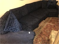 Norwalk Sectional Sofa (Near New/Excellent Condt)