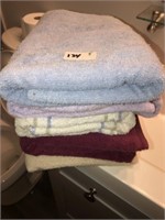 (5) Large Bath Towels